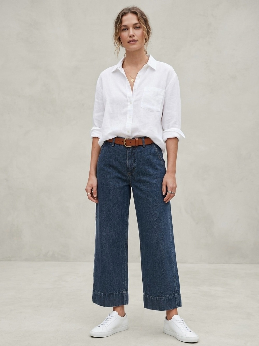 Abercrombie & Fitch Relaxed Wide-Leg Dark Blue Jeans Size 33 short.